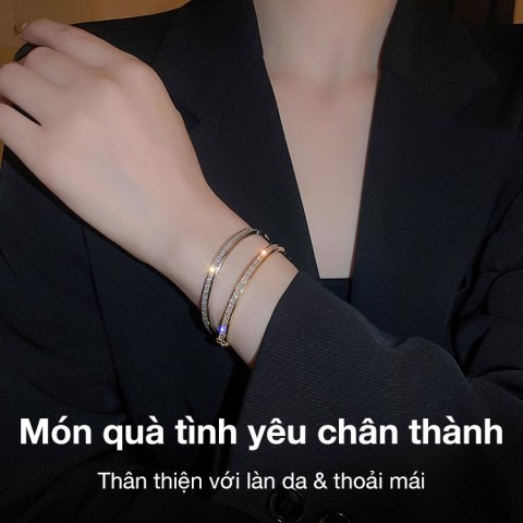 Vòng tay hình ngôi sao Moissanite