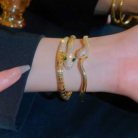 Vòng tay rắn zircon mạ điện vàng thật