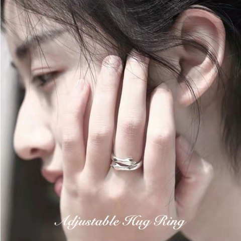 Adjustable Hug Ring